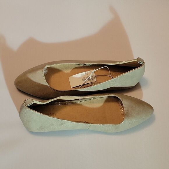 BRAND NEW OLD NAVY POINTED TOE FAUX LEATHER FLAT WOMEN"S SHOE - Picture 11 of 15